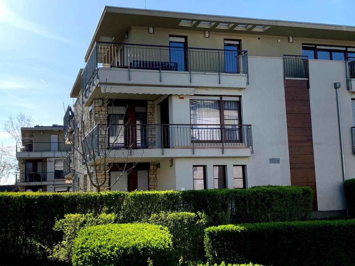 Lakeside Luxury Apartment Zamárdi Exterior foto